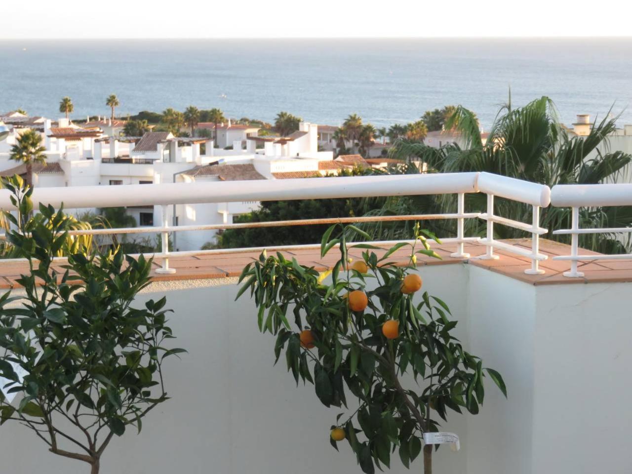 Sweden Apartment - Top Floor One Bedroom With Sea Views - Rs Lagos Exterior photo